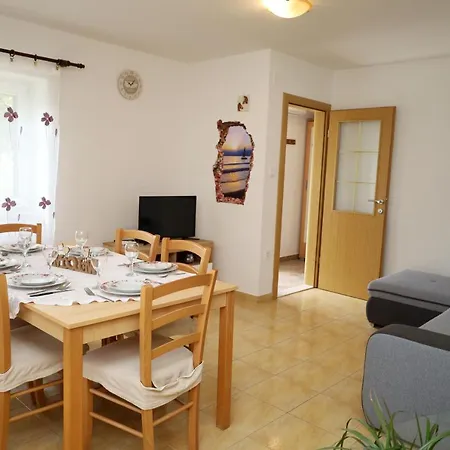 Pojatica Apartamento Sumartin
